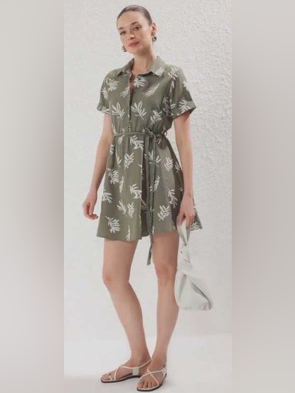 Zara Olive Green Short Sleeve Floral Tie-Waist Mini Dress - Picture 7 of 7